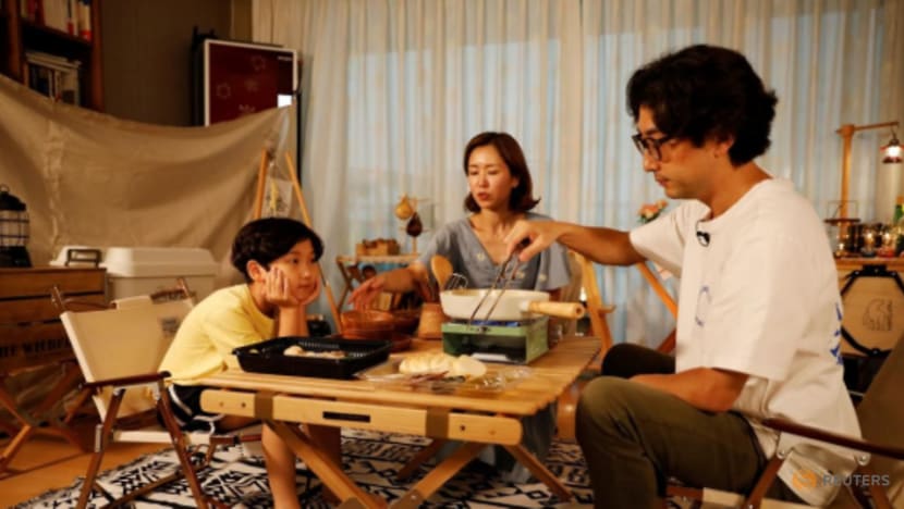 South Koreans indulge in extreme staycationing amid COVID-19 South Koreans indulge in extreme staycationing amid COVID-19