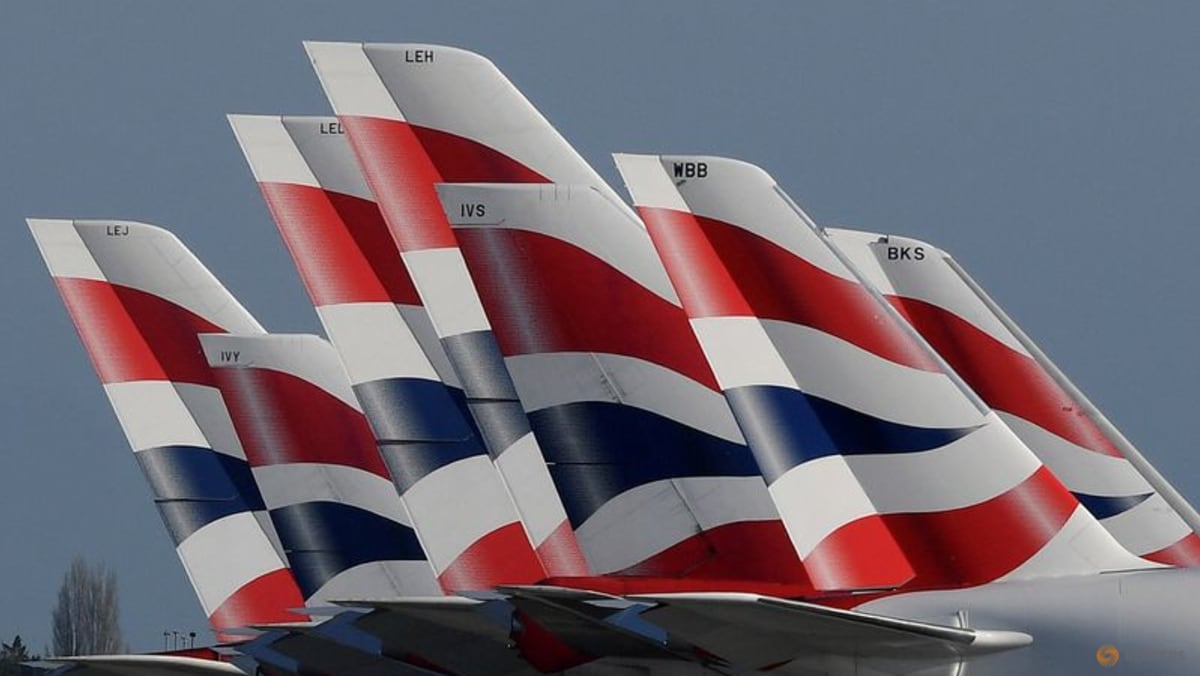 British Airways workers at Heathrow call off strike, vote to accept new
