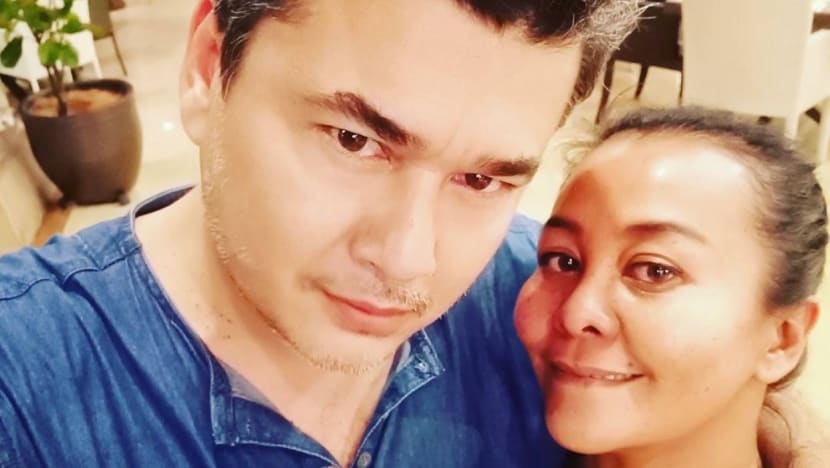Pelakon M'sia Ellie Suriaty akhirnya terima vaksin Pelakon M'sia Ellie Suriaty akhirnya terima vaksin