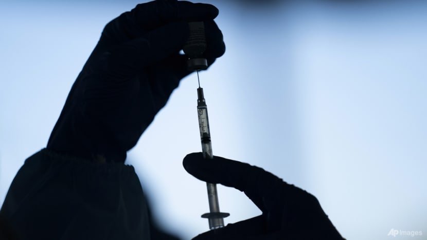 Nurse testifies that man offered her S$50 to record him as vaccinated without taking his jab Nurse testifies that man offered her S$50 to record him as vaccinated without taking his jab