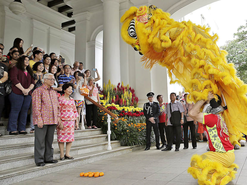 Thousands throng outdoors as CNY weather stays mostly dry Thousands throng outdoors as CNY weather stays mostly dry