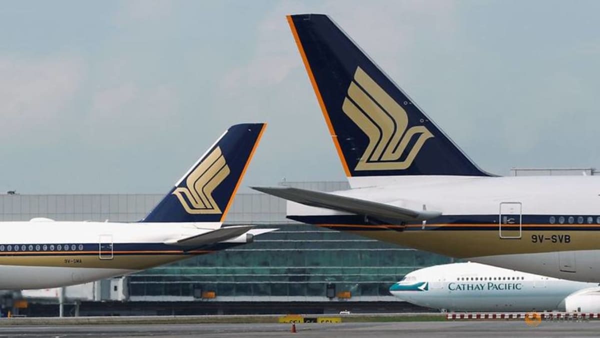 Singapore Airlines akan mengurangi kapasitas penerbangan sebesar 50%, memperkirakan pengurangan kapasitas lebih lanjut