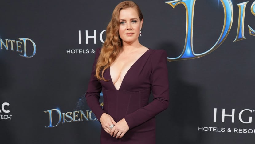 Amy Adams Was A "Really Bad" Waitress While Working At Dinner Theatre During Early Career:"I Couldn't Remember What Anyone Wanted" Amy Adams Was A "Really Bad" Waitress While Working At Dinner Theatre During Early Career:"I Couldn't Remember What Anyone Wanted"