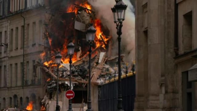 法国艺校爆炸后倒塌 至少37伤 四人情况危急