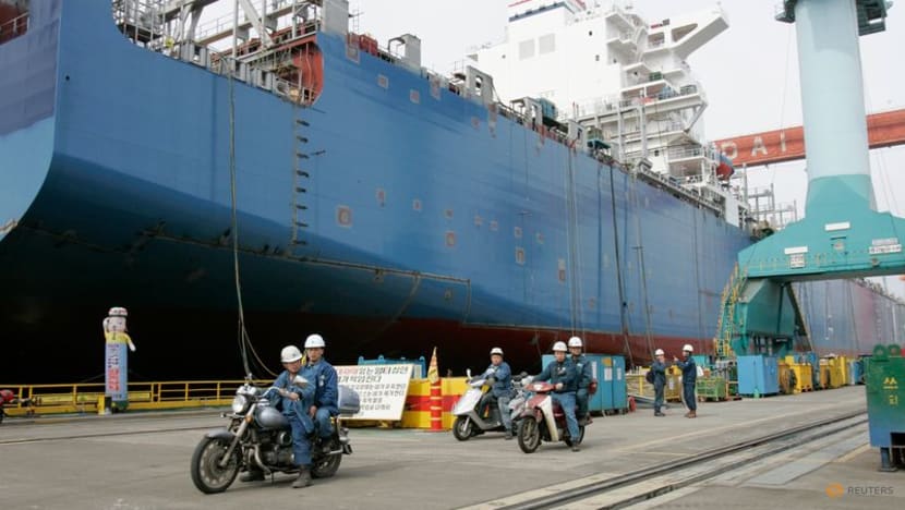 Shipbuilder Hyundai Heavy raises US$935 million after pricing IPO at the top of the range Shipbuilder Hyundai Heavy raises US$935 million after pricing IPO at the top of the range