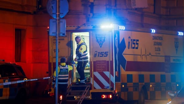 Gunman kills 14 in attack at his Prague university - Vimarsana News