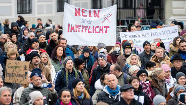 奥地利对未接种者疫苗者实施禁足令