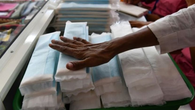 Rekod tuala wanita terpanjang dicipta di India, galak kebersihan ketika haid