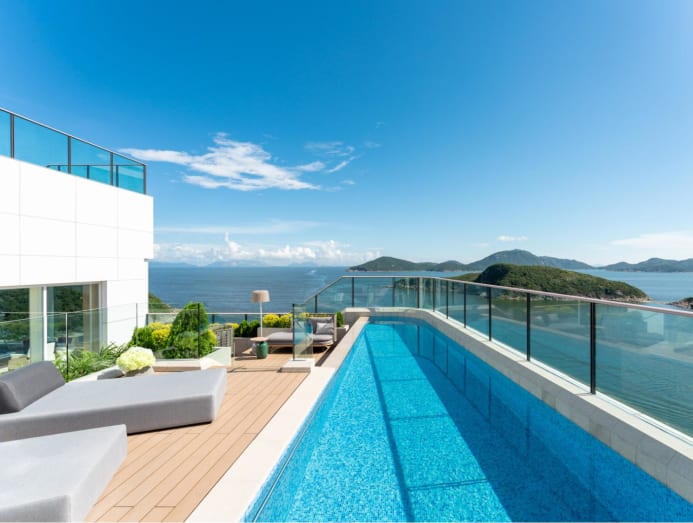 Photo inspiration: Pool Side Penthouse Suites Reference: Sky High 7 Luxurious Hotel Penthouses To Live It Up