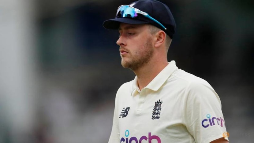 Cricket-ECB went 'over the top' by suspending Robinson, says UK minister Cricket-ECB went 'over the top' by suspending Robinson, says UK minister