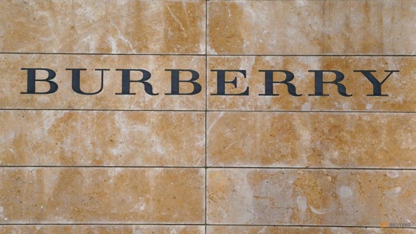 Burberry shows 'animal instinct' with deconstructed trench for spring Burberry shows 'animal instinct' with deconstructed trench for spring