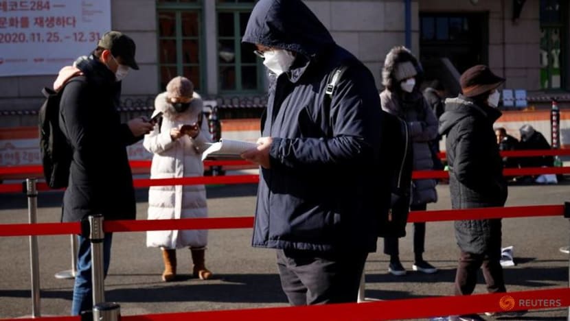 South Korea expands ban on small gatherings to blunt COVID-19 surge South Korea expands ban on small gatherings to blunt COVID-19 surge