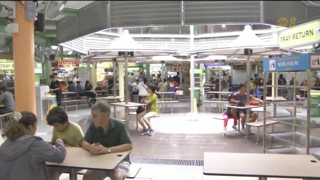 联邦弯和亚当路熟食中心重开 有摊位涨价高达20%
