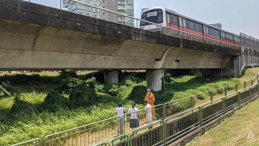 SMRT working closely with police in train track death investigations: Ong Ye Kung SMRT working closely with police in train track death investigations: Ong Ye Kung