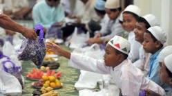 NOTA DARI JAKARTA: Tradisi Berzaman Indonesia Terus Diamalkan Setiap Ramadan