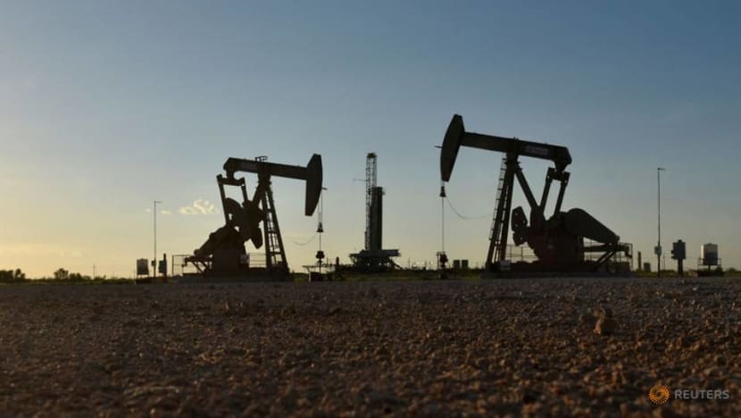 Commentary: Big Oil talks a good low-carbon game but does little to back that up Commentary: Big Oil talks a good low-carbon game but does little to back that up