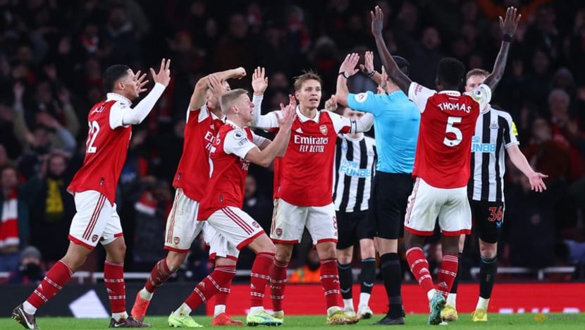 Leaders Arsenal held by rock-solid Newcastle Leaders Arsenal held by rock-solid Newcastle