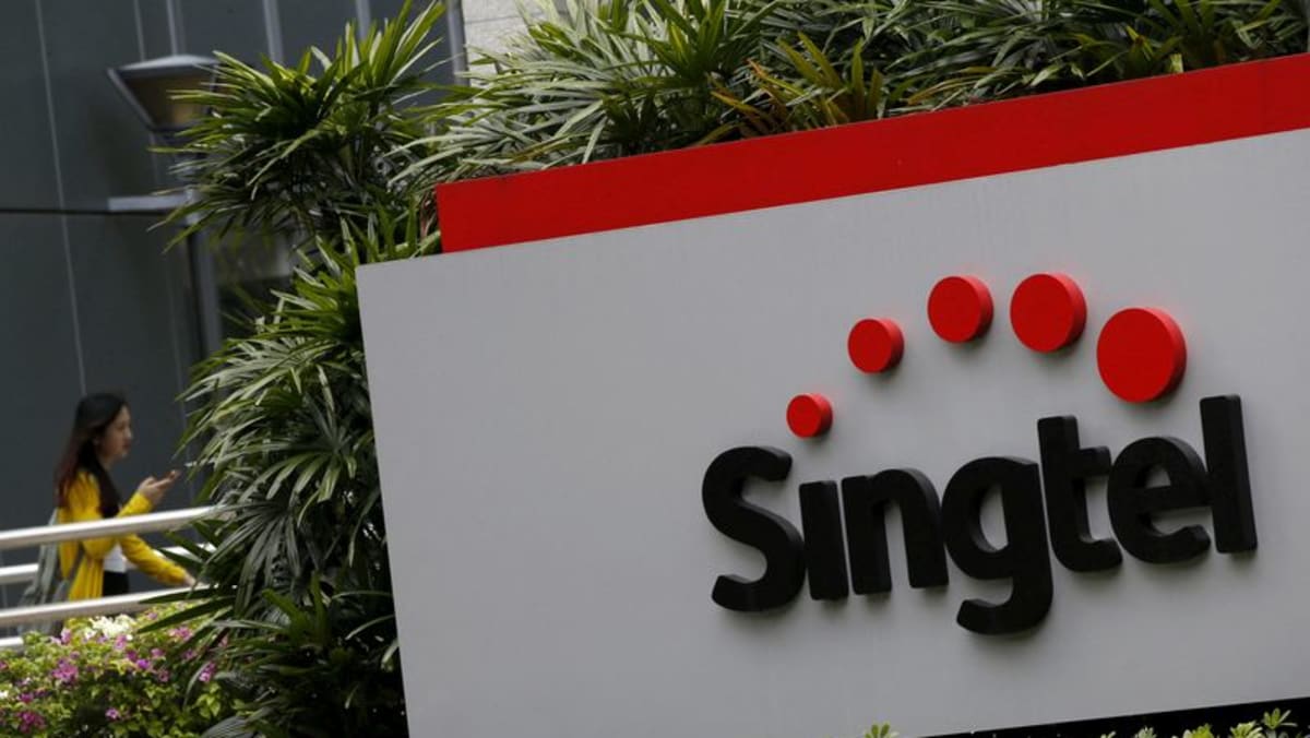 Singtel shares fall more than 1% after Optus stake sale reports