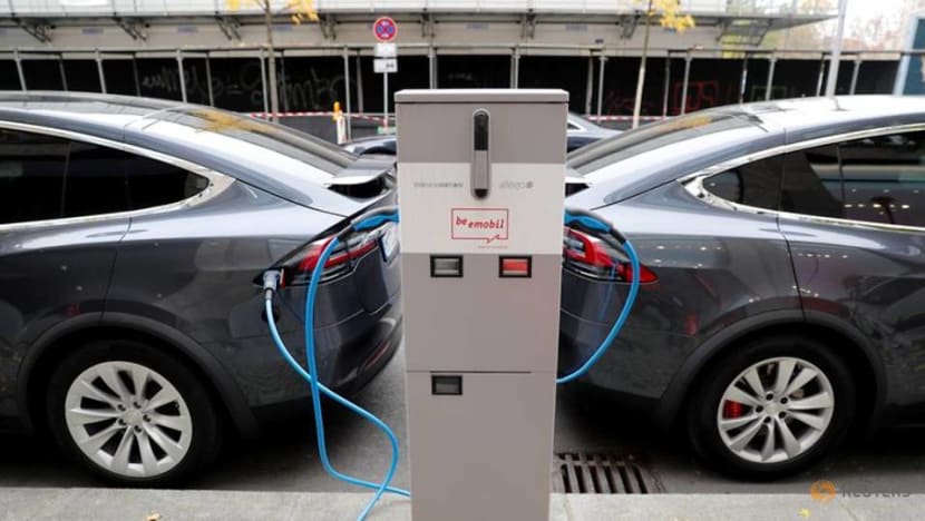 Power Play: Volkswagen abruptly pulls plug on South Korean battery makers Power Play: Volkswagen abruptly pulls plug on South Korean battery makers