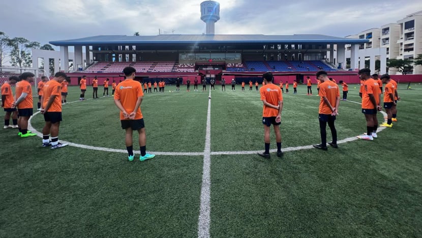 Commentary: Postponed football games are a missed opportunity to honour Queen Elizabeth II and Lim Kia Tong Commentary: Postponed football games are a missed opportunity to honour Queen Elizabeth II and Lim Kia Tong