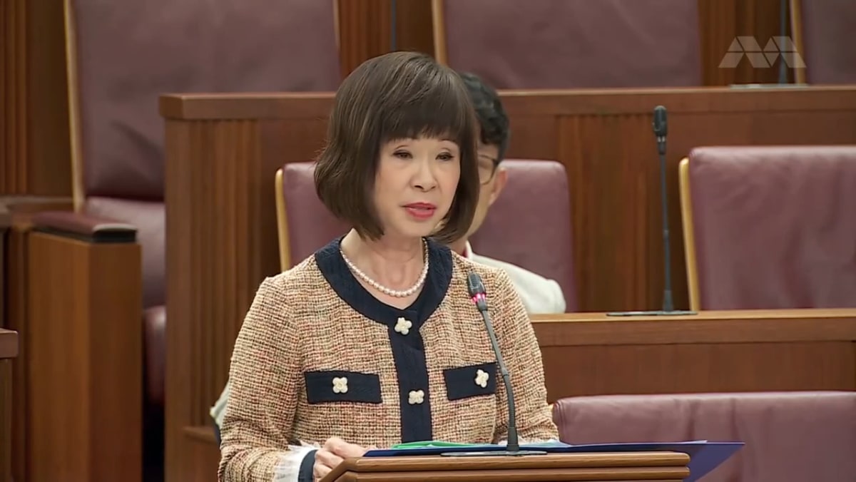 Amy Khor on requiring taxi, privatehire drivers to check vehicles for