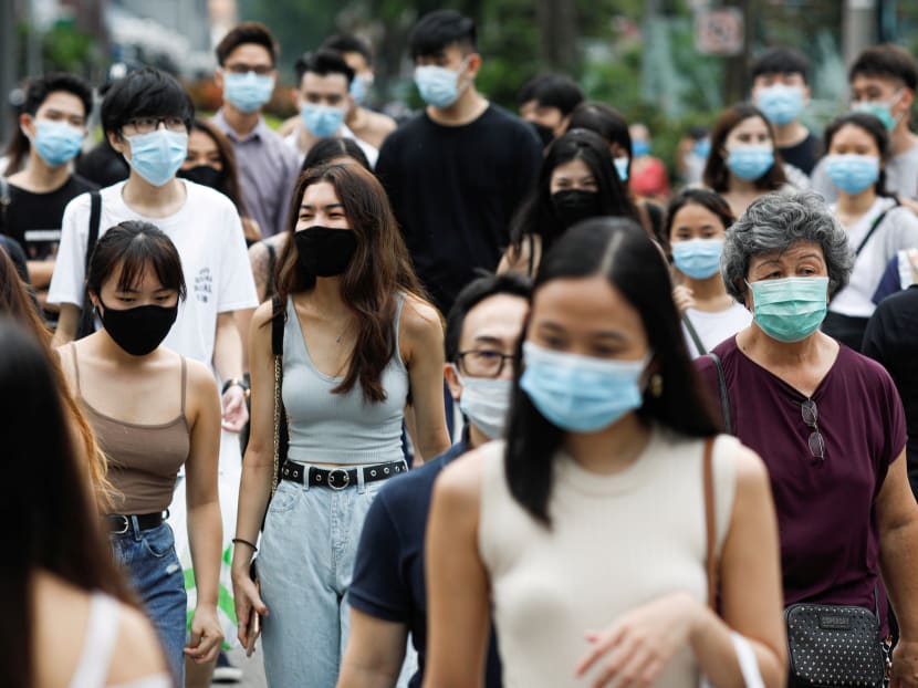 A fall in non-resident numbers, due to fewer foreigners employed during the Covid-19 pandemic, brought the total population in Singapore down to 5.69 million.