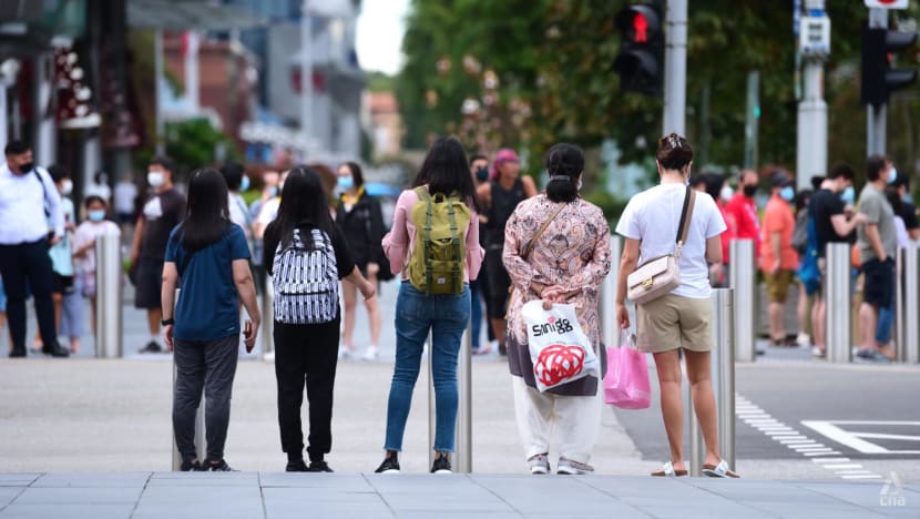 Singapore retail sales drop 3.4% in February, ending 5-month growth streak Singapore retail sales drop 3.4% in February, ending 5-month growth streak