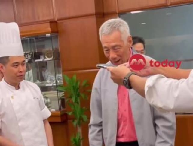 PM Lee receives 'mee siam' cake at last Parliament sitting