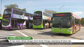 20 bas awam berhias Chingay masa lampau 