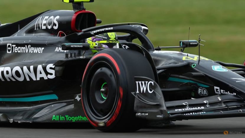 Hamilton says McLaren's pace is a wake-up call