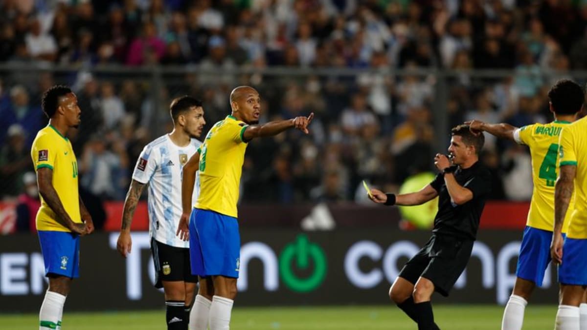 Sepak Bola: Ofisial pertandingan Brasil v Argentina diskors karena ‘kesalahan serius’