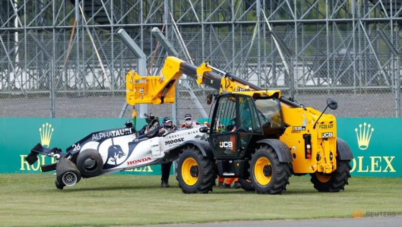 Pirelli say tyre not to blame for Kvyat's crash Pirelli say tyre not to blame for Kvyat's crash