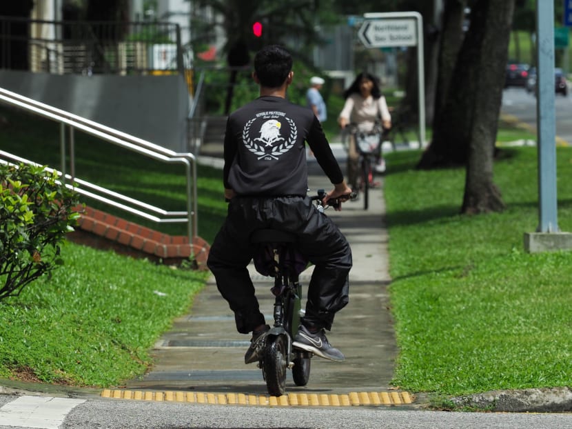 It has been more than six weeks since a ban on the riding of electric scooters on footpaths took effect, but riders of these personal mobility devices (PMDs) are still zipping around on footpaths in significant numbers.