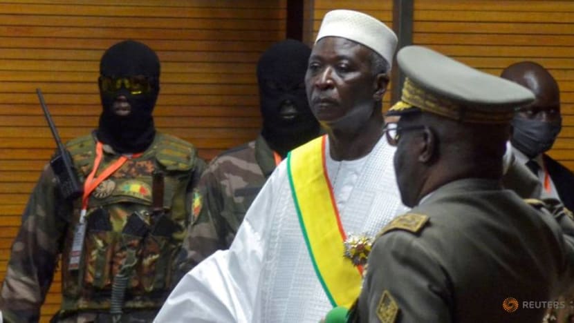 Military arrest Mali's president, prime minister and defence minister: Report Military arrest Mali's president, prime minister and defence minister: Report