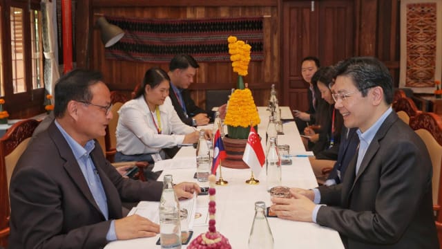 黄循财同老挝财长会面 讨论加强两国经济关系
