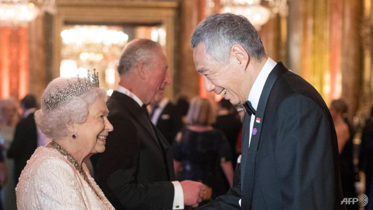 Great world leader': PM Lee pays tribute to Queen Elizabeth II after her  death - CNA