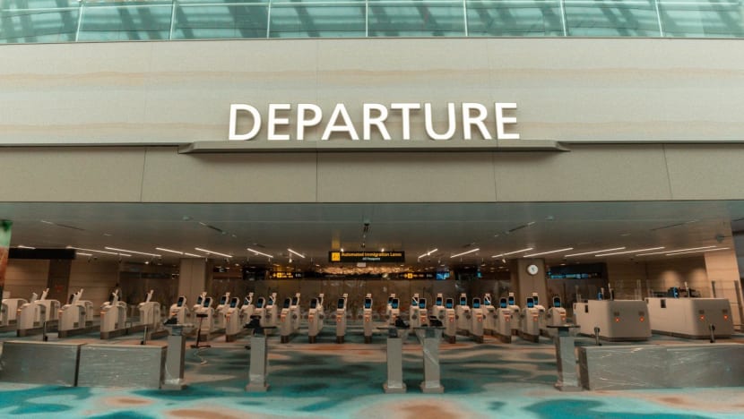 Changi Airport Terminal 2 (Departure hall) (Singapore)