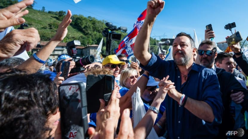 Italy's Salvini fires up base in northern fiefdom Italy's Salvini fires up base in northern fiefdom