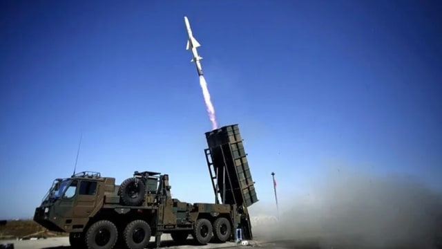日媒：日本考虑列装超千枚远程导弹