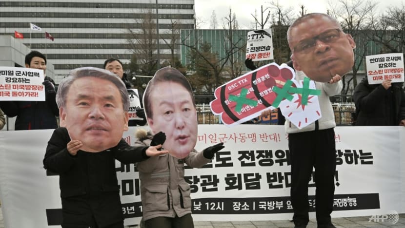 US, South Korean defence chiefs vow more drills to counter North US, South Korean defence chiefs vow more drills to counter North