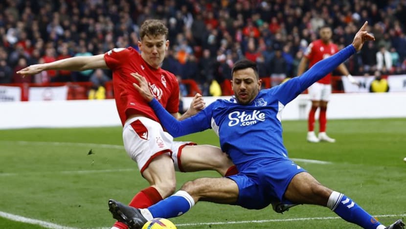 Johnson double earns Forest 2-2 draw with struggling Everton Johnson double earns Forest 2-2 draw with struggling Everton