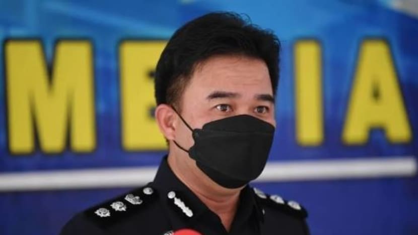 Petugas Suruhanjaya Pilihan Raya M'sia meninggal dunia di pusat pengundian Klang Petugas Suruhanjaya Pilihan Raya M'sia meninggal dunia di pusat pengundian Klang