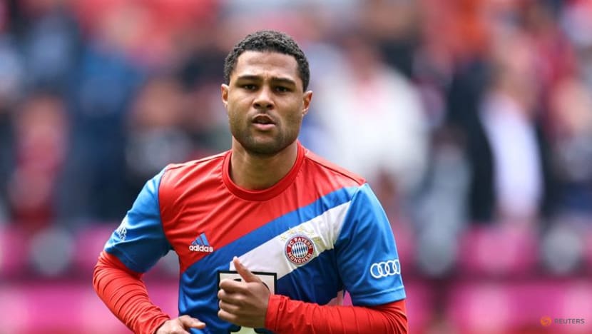 Bayern Munich close in on title with 6-0 demolition of Schalke 04 Bayern Munich close in on title with 6-0 demolition of Schalke 04