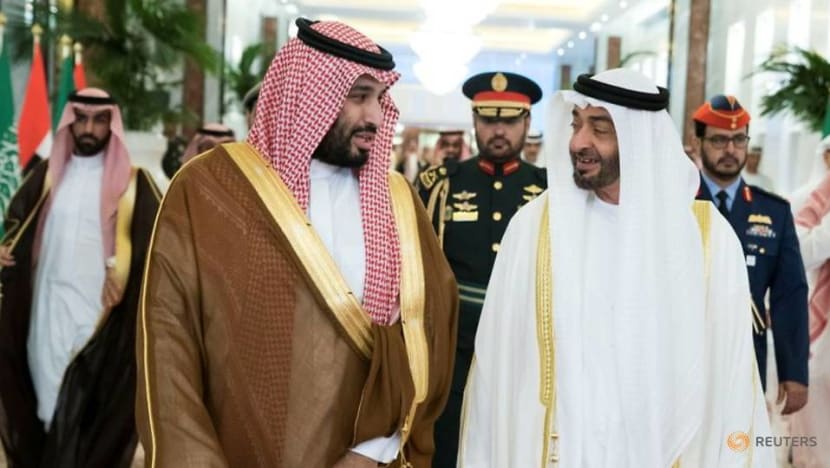 De facto UAE leader arrives in Saudi Arabia amid tensions