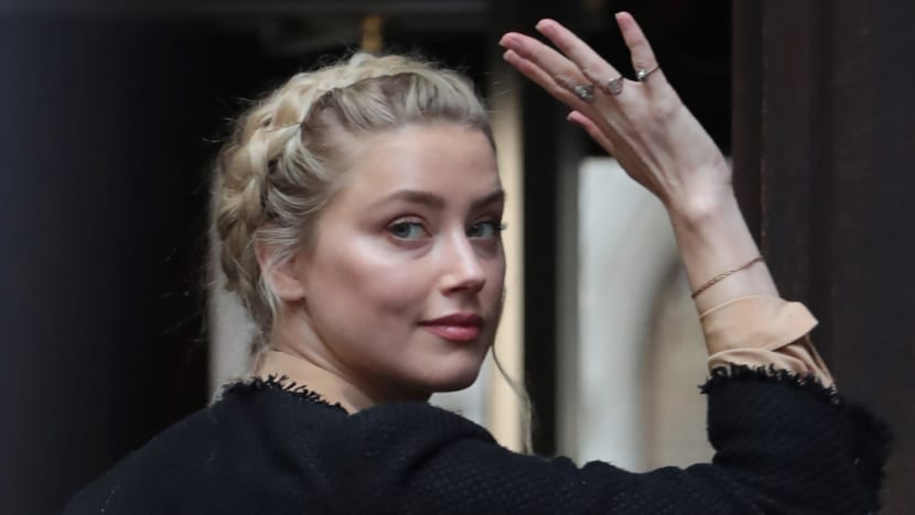 Amber Heard Claims She Kept "A Binder Worth Of Years Of Notes" Of Physical Abuse From Johnny Depp Amber Heard Claims She Kept "A Binder Worth Of Years Of Notes" Of Physical Abuse From Johnny Depp