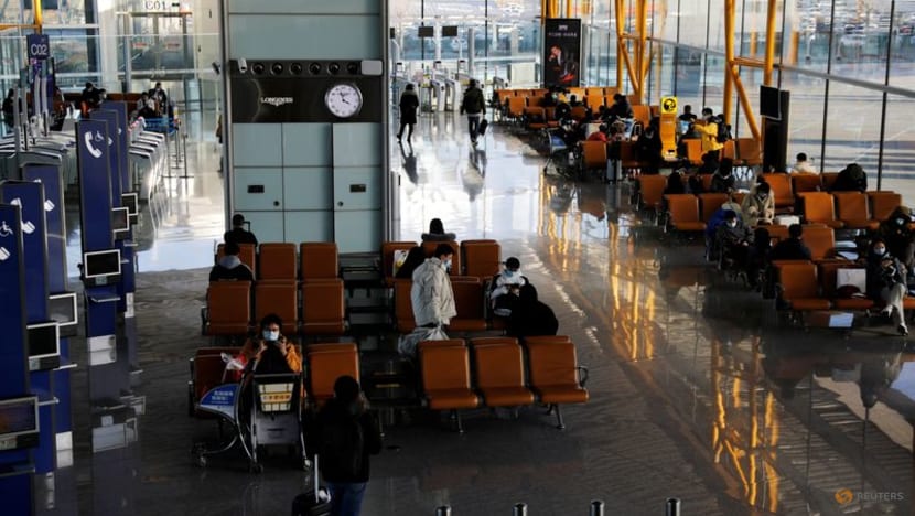 China holiday travel slumps after COVID-19 outbreaks: State media China holiday travel slumps after COVID-19 outbreaks: State media