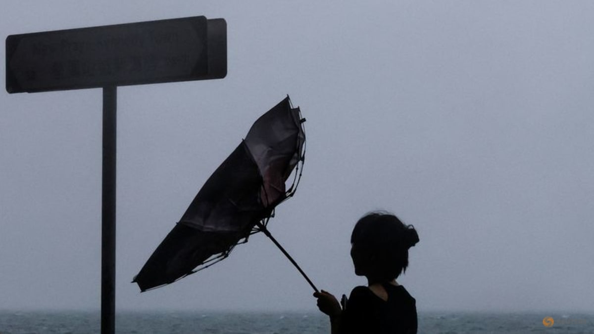 Remnants of Typhoon Koinu bring floods to Hong Kong Remnants of Typhoon Koinu bring floods to Hong Kong