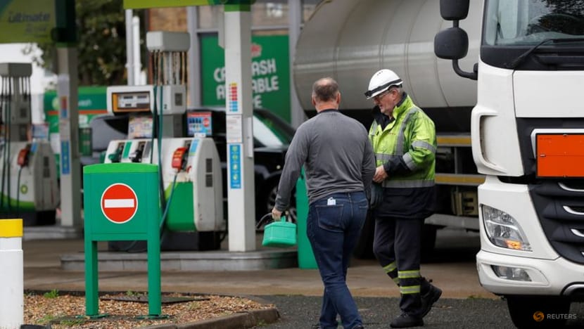 Chaos in the UK: Pumps dry, medicines disrupted and pig cull fears Chaos in the UK: Pumps dry, medicines disrupted and pig cull fears