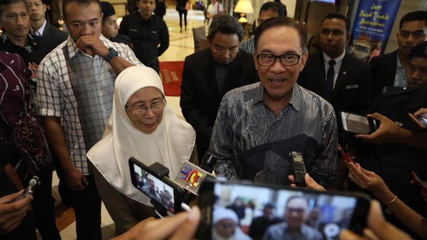 'Wan Azizah akan undur bila saya jadi PM', kata Anwar Ibrahim