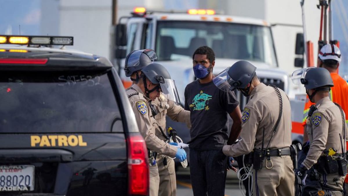 US police arrest pro-Palestine demonstrators on San Francisco bridge